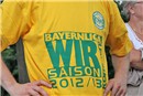 "Bayernliga - wir kommen!" Marco Müller im Aufstiegs-T-Shirt.