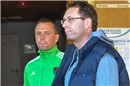 Schweinfurts Coach Gerd Klaus und Hollfelds früherer Coach - gleichzeitig alter Teamkollege von Klaus - Heiko Gröger: Warum so grummelig?