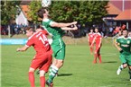 Aubstadts Martin Thomann und der etwas höher springende Großbardorfer Tobias Breunig.