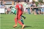 Schiefliegen? Großbardorfs Daniel Kornagel (grün) gegen Aubstadts Michael Dellinger (rot).