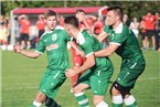 Großbardorfer Jubel nach dem 1:1 mit Björn Schönwiesner, Shaban Rugovaj und Manuel Orf.