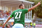 Schweinfurts Doppeltorschütze Adam Jabiri bejubelt seinen Treffer zum 3:1.