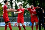 Die U23 der Würzburger Kickers bejubeln das Tor zum 0:1.