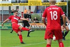Ein besonderes Debüt: SC-Youngster Manuel Langhans (in rot) erzielte hier mit dem 8:0 seinen ersten Pflichtspieltreffer im Feuchter Dress.
