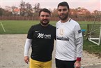 Die beiden Spielertrainer Gökhan Cakmak (links) und Mehti Gürcan nach dem 2:2 im Derby.
