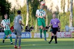 Ohne Gegenspieler gewinnt Manu Stark den Kopfball.