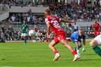 Kickers-Flügelstürmer Benyas Junge-Abiol auf dem Weg zum 0:1.